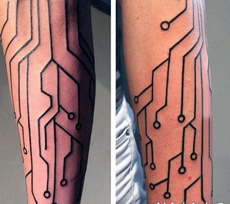 手腕线条纹身 男生手臂上黑色的手腕线条纹身图片