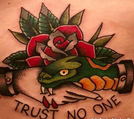 蛇和花纹身图案 男生腹部蛇和花纹身图片