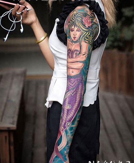 海洋中的小精灵，美艳绝伦的美人鱼花臂纹身