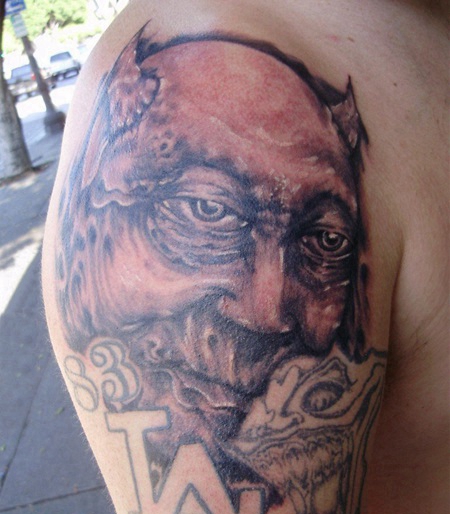 恶魔纹身简单 黑灰纹身点刺技巧大恶魔纹身图案