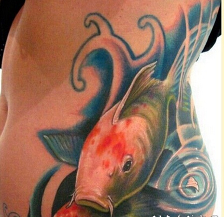 炫酷海马腰部纹身