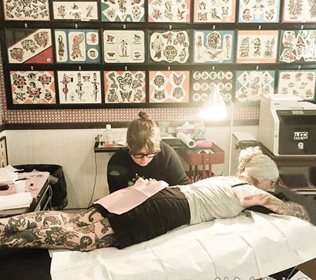 女生人物纹身图案 素描纹身彩色女生人物纹身图案