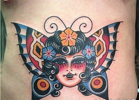 艺术彩蝶腹部纹身