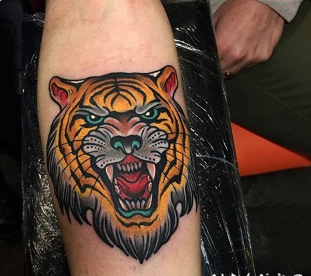 老虎图腾纹身 彩绘纹身素描老虎图腾纹身图案