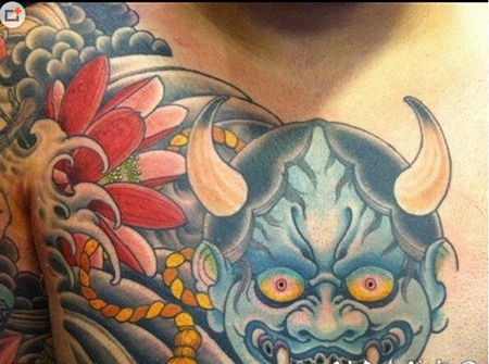 炫彩般若肩部纹身