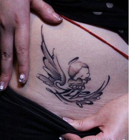 天使精灵腹部纹身