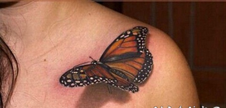 炫彩立体肩部纹身