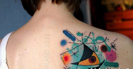 水墨艺术肩部纹身