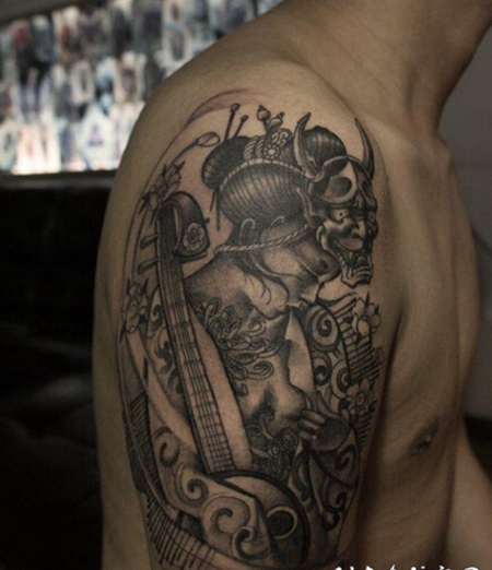 日本艺妓黑白纹身