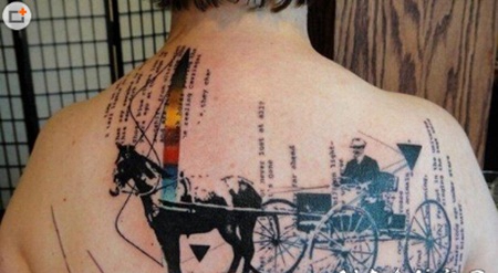 复古西部背部纹身