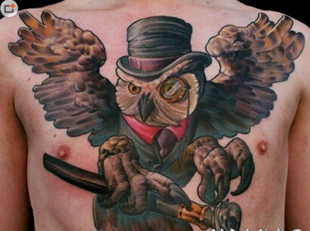 暗黑猫头鹰胸部纹身