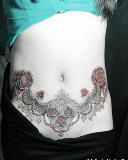 性感蕾丝腹部纹身