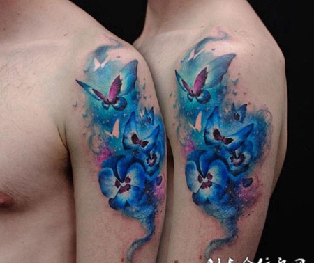 彩蝶舞翩翩，梦幻般的蝴蝶纹身