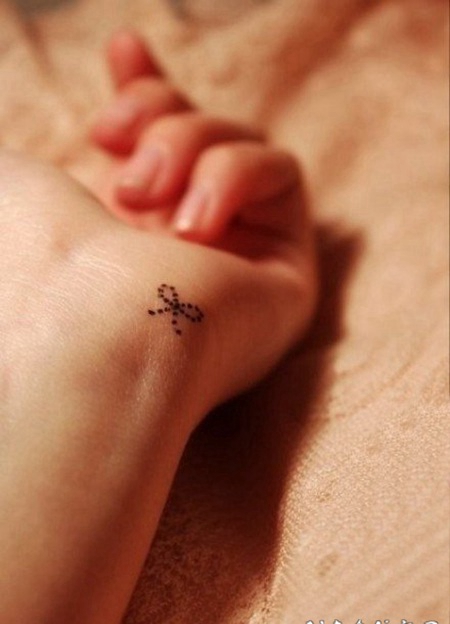 女生简单小清新纹身图案