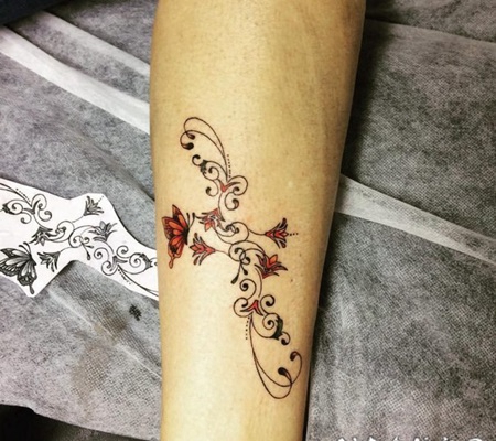 文艺唯美的创意藤蔓纹身图案