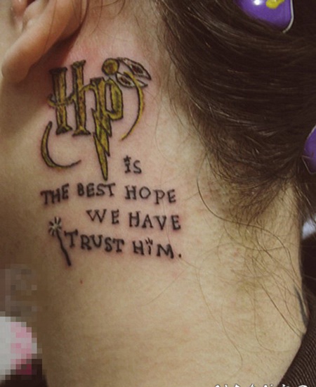 脖子上的创意个性文艺设计感十足的纹身图案