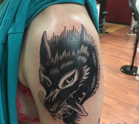 关于狼头的黑色素描点刺技巧创意个性纹身图案
