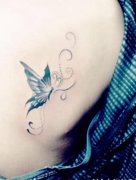 女生最喜爱的蝴蝶背部纹身图案
