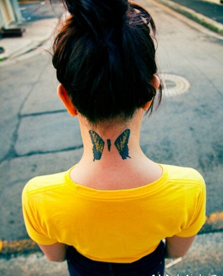 颈部分解的彩色蝴蝶纹身图案