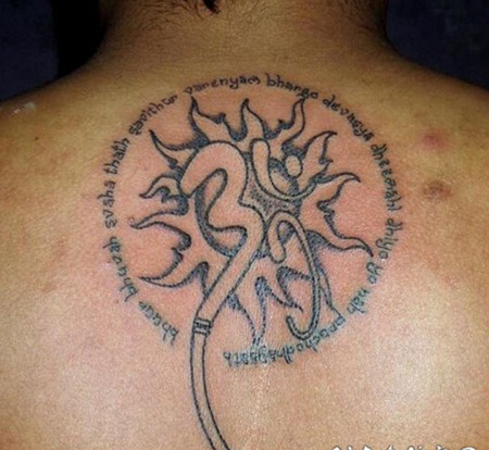 背部漂亮好看的梵文图腾纹身图案