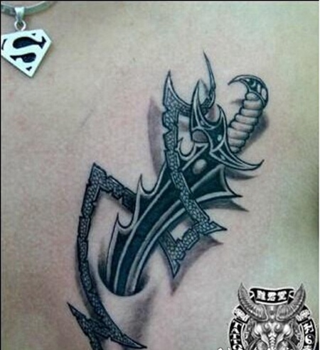 男生漂亮匕首个性纹身图案
