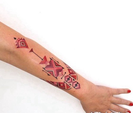 1彩色简单个性线条纹身动物和几何花臂纹身图案