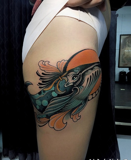 大腿水中巨兽鲸鱼彩绘纹身图案