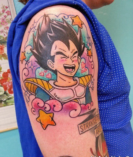 日本动漫人物的纹身彩色的贝吉塔纹身图片