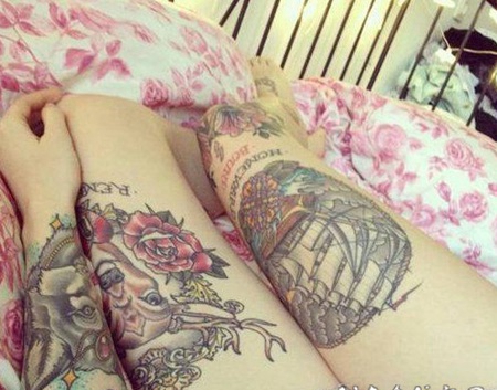 美女腿部唯美好看的彩绘纹身图案