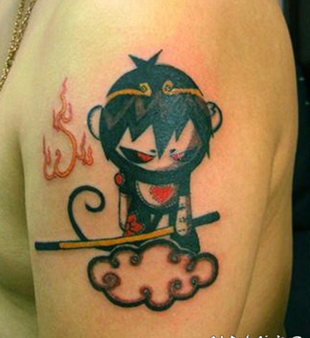 男性手臂可爱的卡通孙悟空纹身图片