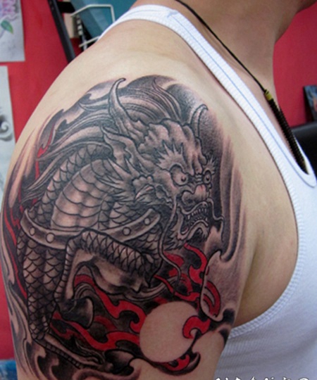 手臂麒麟彩绘刺青图案