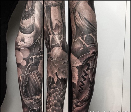 葡萄酒爱好者的花臂纹身图片