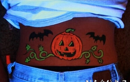 万圣节南瓜灯笼荧光纹身图案