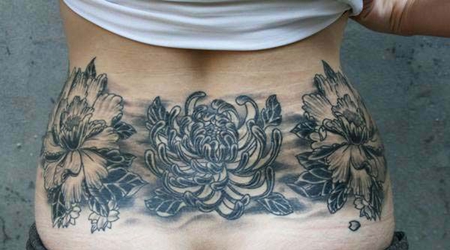 后腰部菊花纹身图案