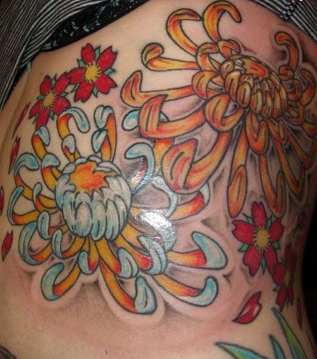 侧腰菊花纹身图案