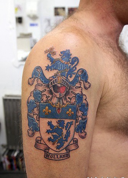 彩色的荷兰徽章纹身图案