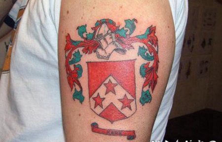 红盾城徽章彩绘纹身图案