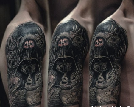 男士大臂彩色肩膀神秘战士纹身图案