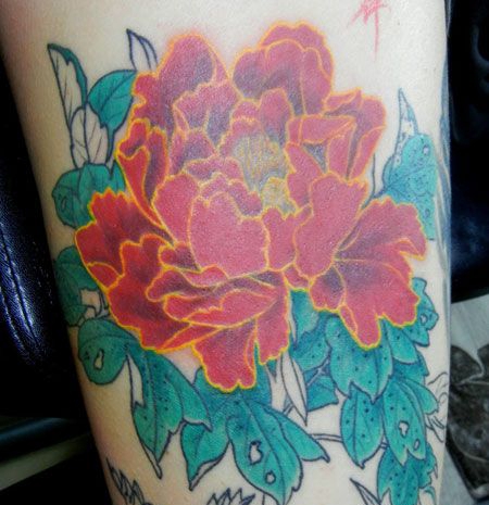 妖艳的牡丹花纹身图案