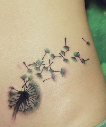 侧腰被吹走的蒲公英纹身