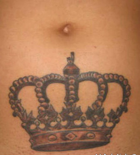 腹部皇家皇冠纹身图案
