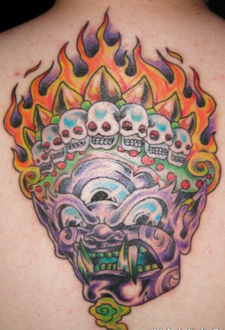 三眼恶魔和骷髅火焰纹身图案