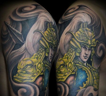 大臂上的金盔赵云纹身图案