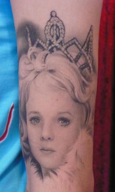 大臂美女公主肖像纹身图案