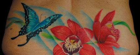 腰部蝴蝶百合花纹身图案