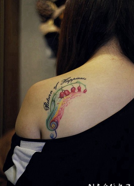 自然的小清新，后背铃兰彩绘纹身