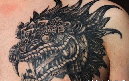 胸前机械麒麟纹身图片