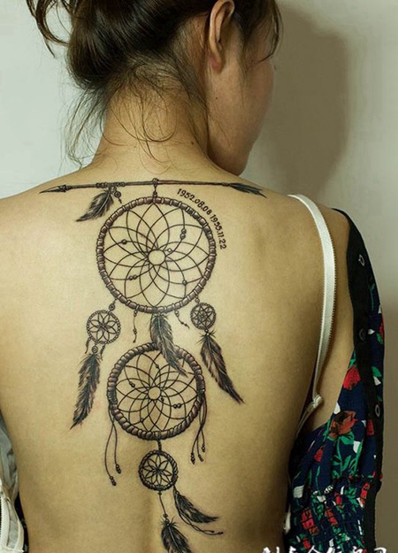 编织心中之梦，后背个性捕梦网纹身图案