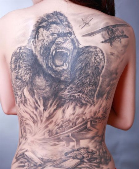满背猩猩金刚纹身图案