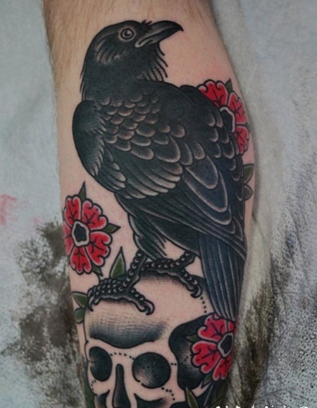 old school五彩斑斓的骷髅乌鸦花朵小腿纹身图案